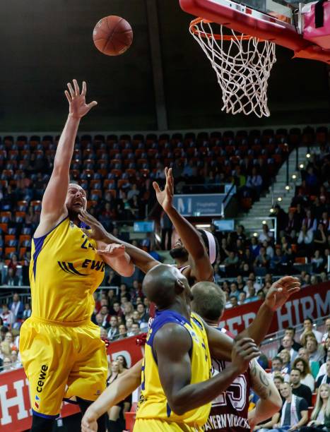 拜疆站仅位 拜疆站仅位